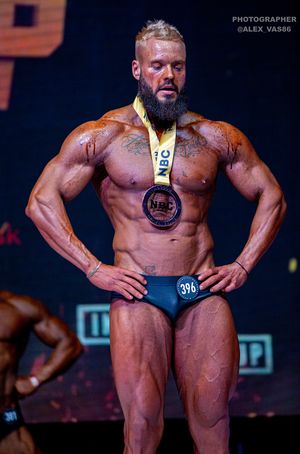 CLASSIC PHYSIQUE НОВИЧКИ